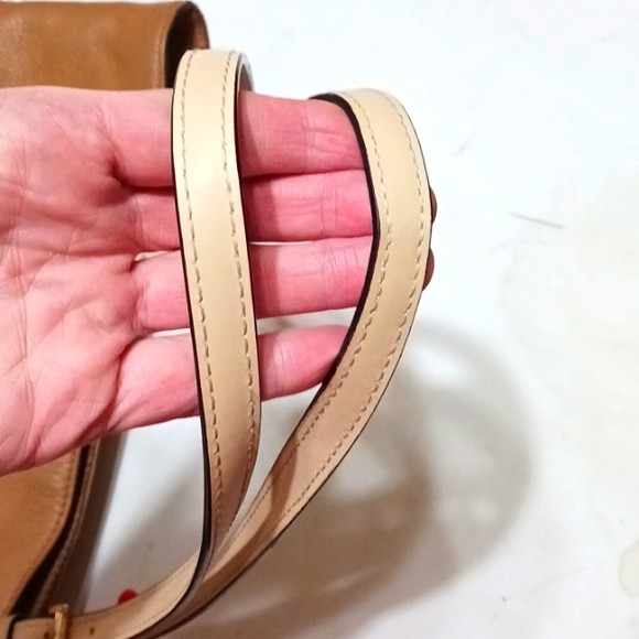 Michael Kors Caramel Tote - Picture 13 of 16